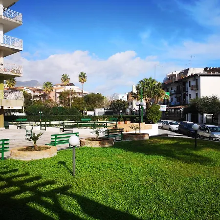 Apartment Loft Recanati Beach